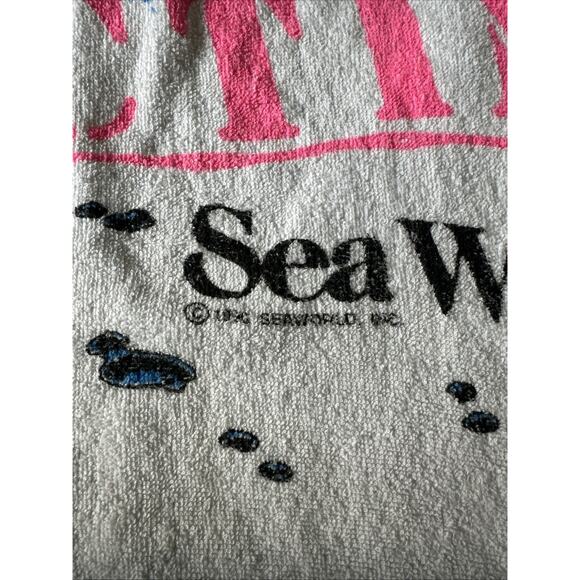 Original 1996 Sea World Beach Towel Shamu Soak Zone Splash Victim Killer Whale - Picture 2 of 5